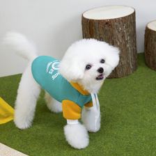 Fleece-style sweatshirt