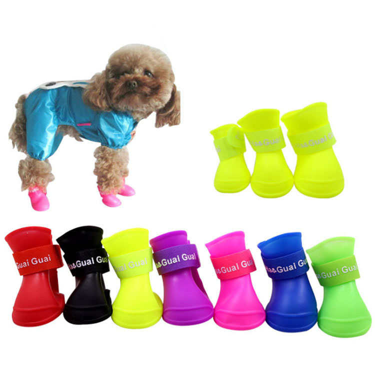 Moulded rain boots